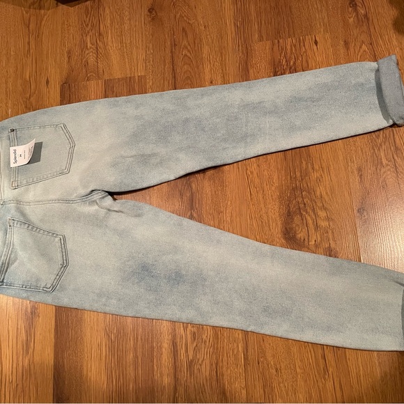 Splendid mid rise crop light wash size 24 - Picture 3 of 4
